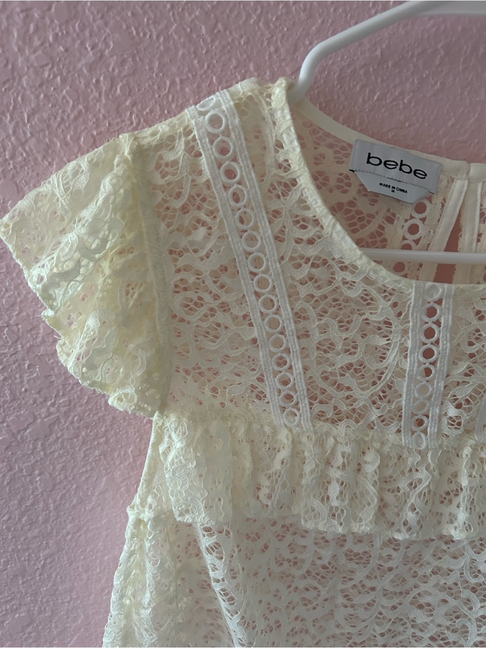 bebe Cream Lace Ruffle Top - Picture 4 of 5